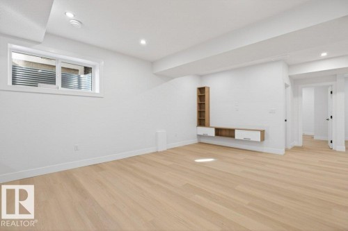 8506 148 Street Nw, Edmonton, AB - Indoor Photo Showing Other Room