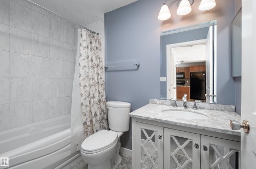405 10535 122 Street, Edmonton, AB - Indoor Photo Showing Bathroom