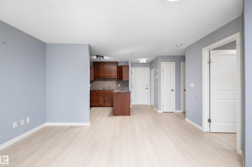 405 10535 122 Street, Edmonton, AB - Indoor