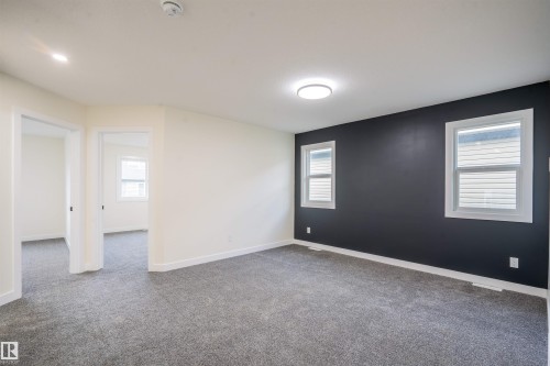 5720 176 Avenue, Edmonton, AB - Indoor Photo Showing Other Room
