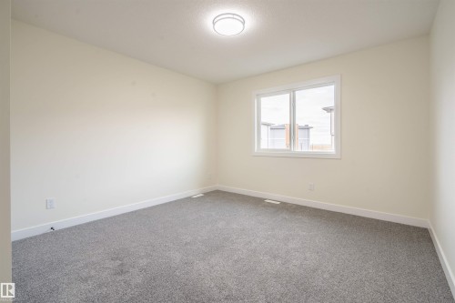 5720 176 Avenue, Edmonton, AB - Indoor Photo Showing Other Room