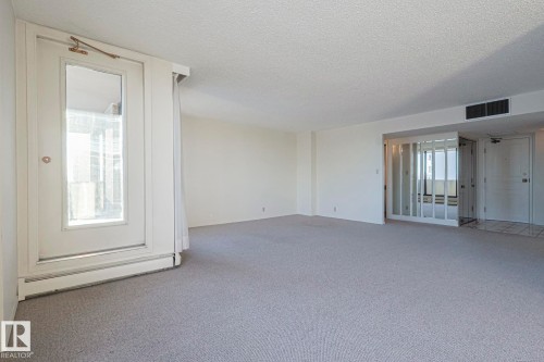 302 8340 Jasper Avenue Nw, Edmonton, AB - Indoor Photo Showing Other Room