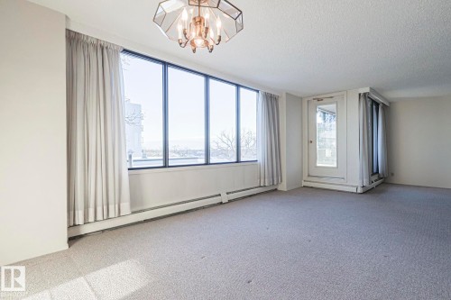 302 8340 Jasper Avenue Nw, Edmonton, AB - Indoor Photo Showing Other Room