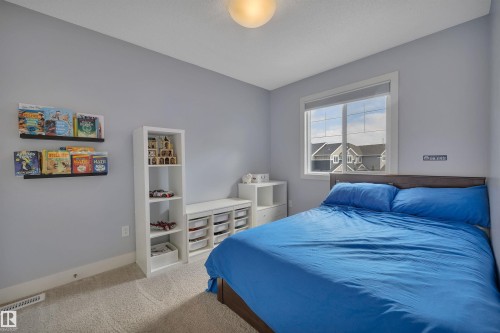 8945 24 Avenue, Edmonton, AB - Indoor Photo Showing Bedroom