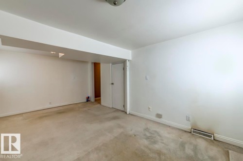 6015 106 Street, Edmonton, AB - Indoor