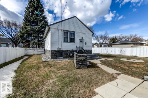 6015 106 Street, Edmonton, AB - Outdoor