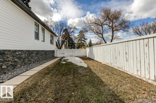 6015 106 Street, Edmonton, AB - Outdoor