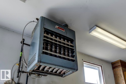 6015 106 Street, Edmonton, AB - Indoor Photo Showing Other Room