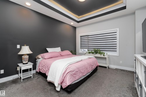 9338 Pear Link, Edmonton, AB - Indoor Photo Showing Bedroom