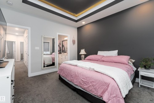 9338 Pear Link, Edmonton, AB - Indoor Photo Showing Bedroom