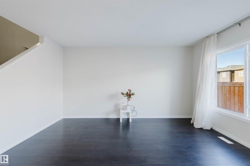 2082 Price Landing, Edmonton, AB - Indoor Photo Showing Other Room