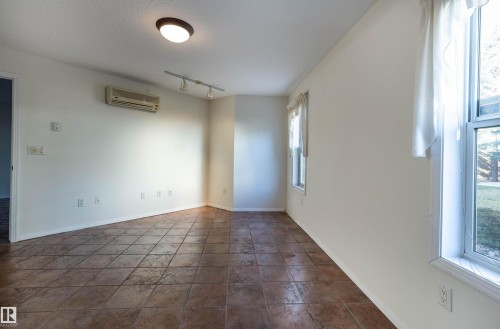 105 8912 156 Street, Edmonton, AB - Indoor Photo Showing Other Room