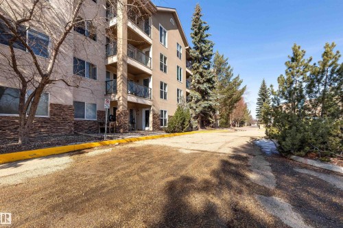 105 8912 156 Street, Edmonton, AB - Outdoor