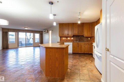 105 8912 156 Street, Edmonton, AB - Indoor Photo Showing Kitchen
