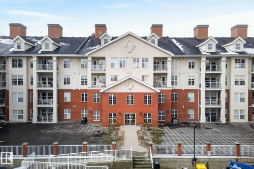 323 45 INGLEWOOD Drive  St. Albert, AB T8N 0B6