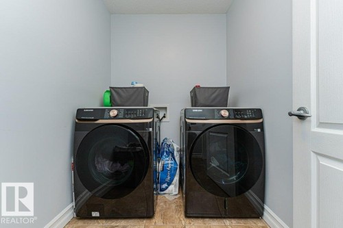 17 Cranberry Bend, Fort Saskatchewan, AB - Indoor Photo Showing Laundry Room