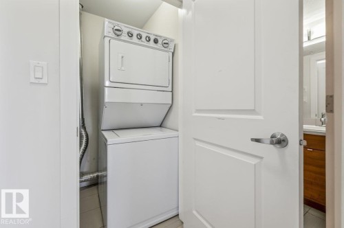 305 9523 160 Avenue, Edmonton, AB - Indoor Photo Showing Laundry Room