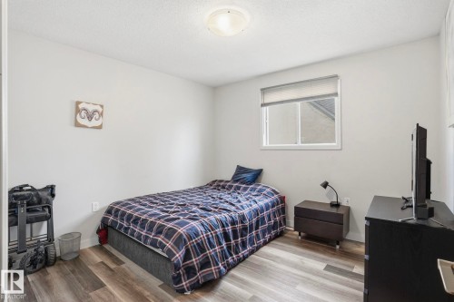 12340 St Albert Trail, Edmonton, AB - Indoor Photo Showing Bedroom
