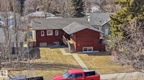 12340 St Albert Trail, Edmonton, AB - Outdoor