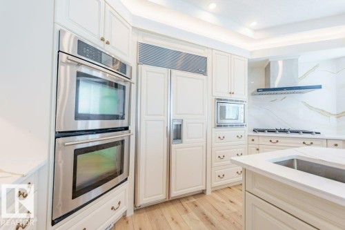 1144 119 Street, Edmonton, AB - Indoor Photo Showing Kitchen