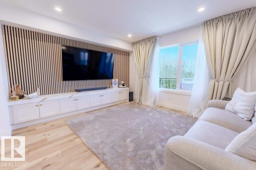 1144 119 Street, Edmonton, AB - Indoor Photo Showing Living Room