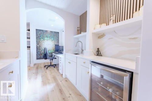 1144 119 Street, Edmonton, AB - Indoor Photo Showing Kitchen