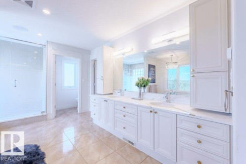 1144 119 Street, Edmonton, AB - Indoor Photo Showing Bathroom
