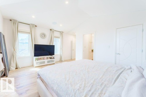1144 119 Street, Edmonton, AB - Indoor Photo Showing Bedroom