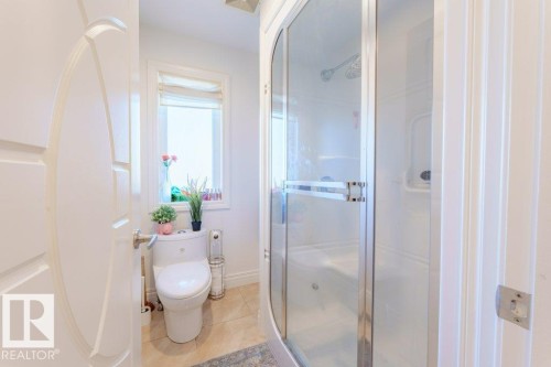 1144 119 Street, Edmonton, AB - Indoor Photo Showing Bathroom