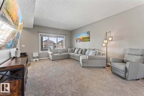 706 Robin Close, Cold Lake, AB - Indoor Photo Showing Living Room
