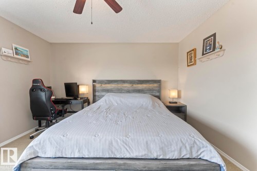 706 Robin Close, Cold Lake, AB - Indoor Photo Showing Bedroom
