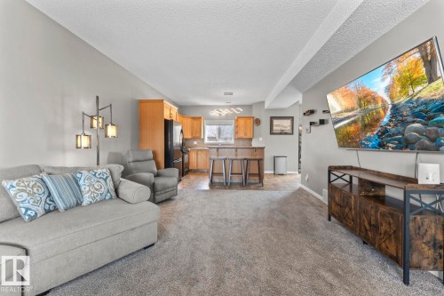 706 Robin Close, Cold Lake, AB - Indoor Photo Showing Living Room