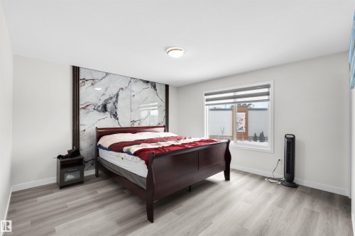 1727 Plum Crescent, Edmonton, AB - Indoor Photo Showing Bedroom