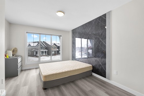 1727 Plum Crescent, Edmonton, AB - Indoor Photo Showing Bedroom