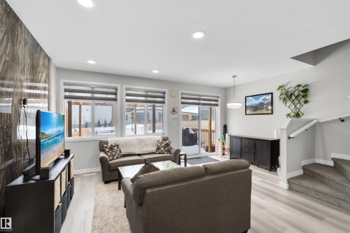 1727 Plum Crescent, Edmonton, AB - Indoor