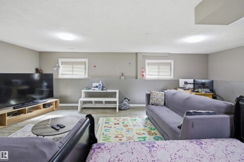 3940 33 Street, Edmonton, AB - Indoor