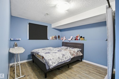 3940 33 Street, Edmonton, AB - Indoor Photo Showing Bedroom