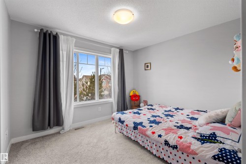 545 Chappelle Drive, Edmonton, AB - Indoor Photo Showing Bedroom