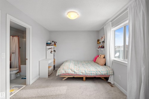 545 Chappelle Drive, Edmonton, AB - Indoor Photo Showing Bedroom