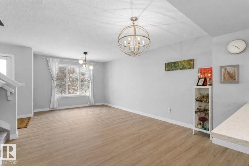 545 Chappelle Drive, Edmonton, AB - Indoor Photo Showing Other Room