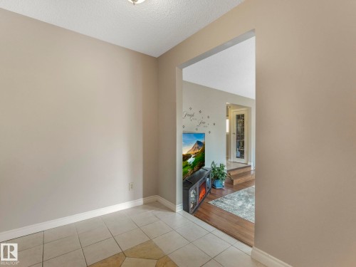 9945 163 Street Nw, Edmonton, AB - Indoor Photo Showing Other Room