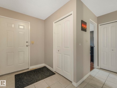 9945 163 Street Nw, Edmonton, AB - Indoor Photo Showing Other Room