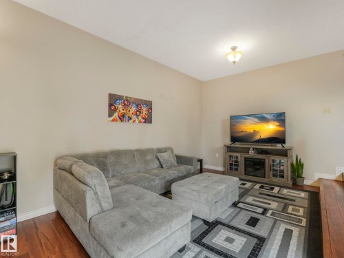 9945 163 Street Nw, Edmonton, AB - Indoor Photo Showing Living Room