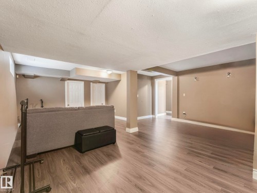 9945 163 Street Nw, Edmonton, AB - Indoor