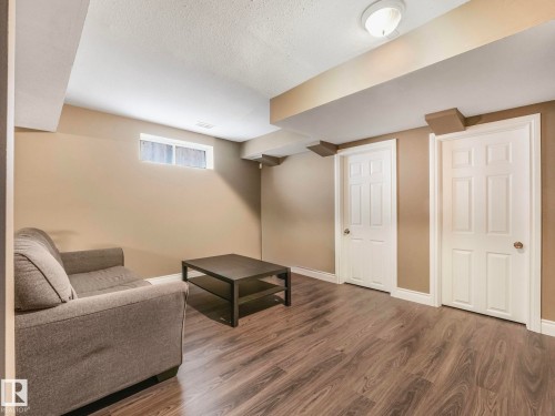 9945 163 Street Nw, Edmonton, AB - Indoor