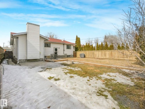 9945 163 Street Nw, Edmonton, AB - Outdoor