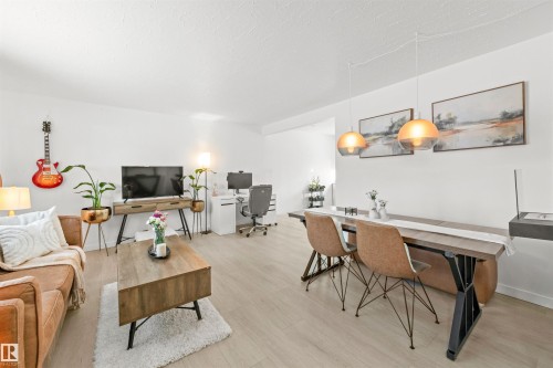 3429 120 Avenue, Edmonton, AB - Indoor Photo Showing Other Room