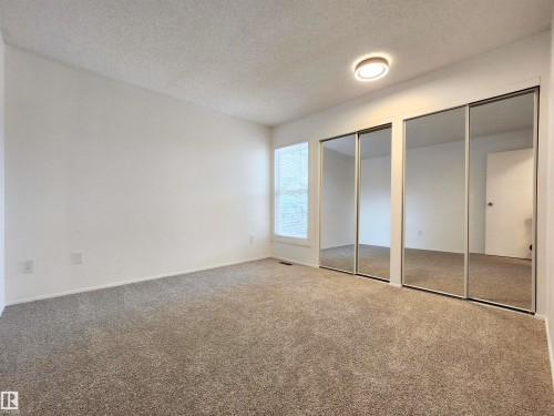 69 3812 20 Avenue, Edmonton, AB - Indoor Photo Showing Other Room