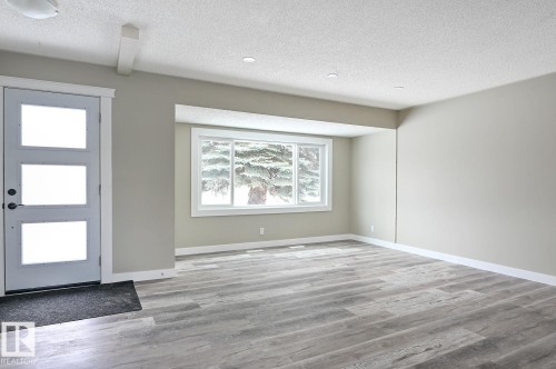 4 Eagle Drive, Sherwood Park, AB - Indoor Photo Showing Other Room
