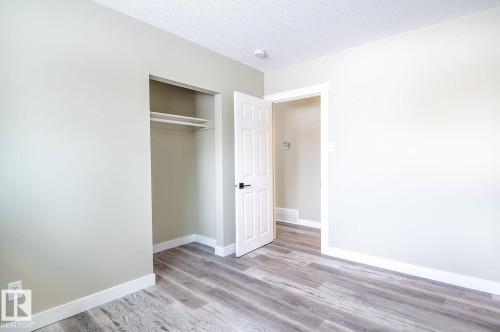 4 Eagle Drive, Sherwood Park, AB - Indoor Photo Showing Other Room